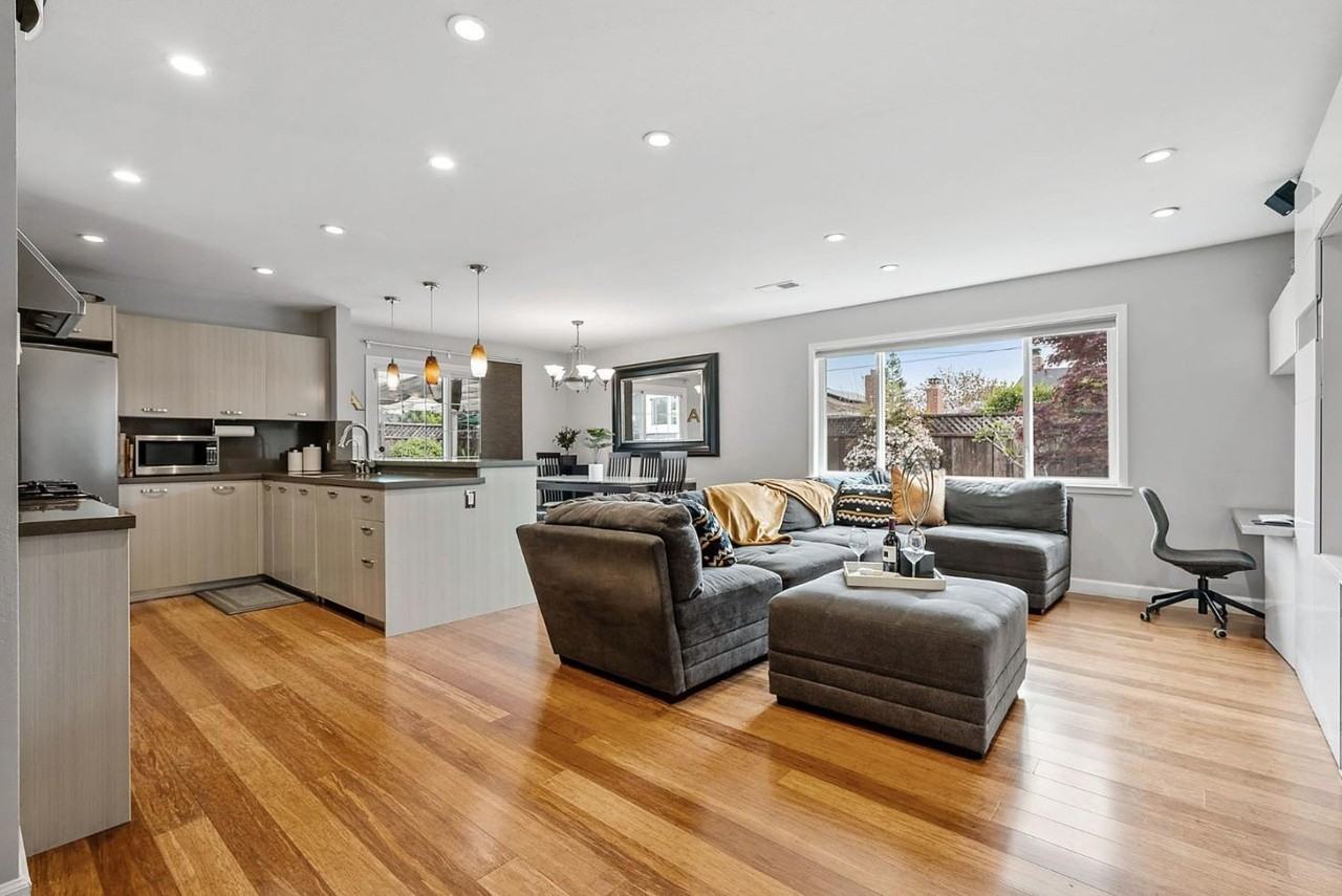 2658 Sutro Drive - Photo 2 of 15