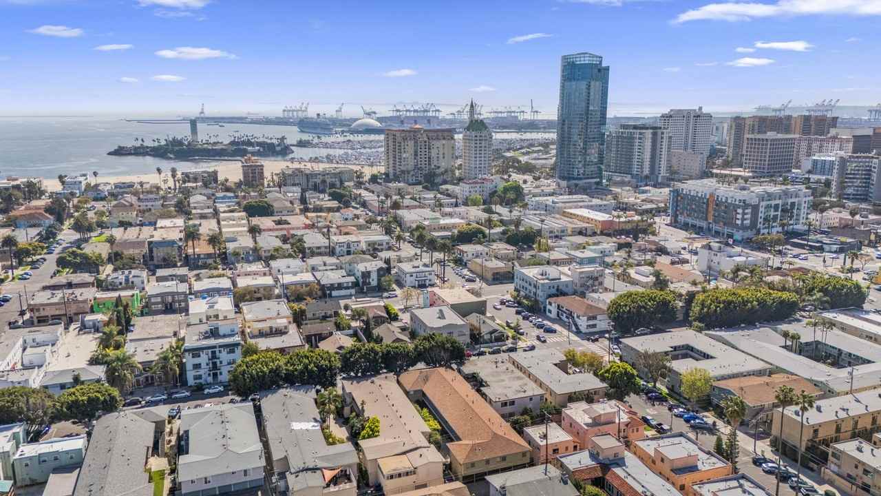 241 Bonito Avenue - Photo 3 of 6