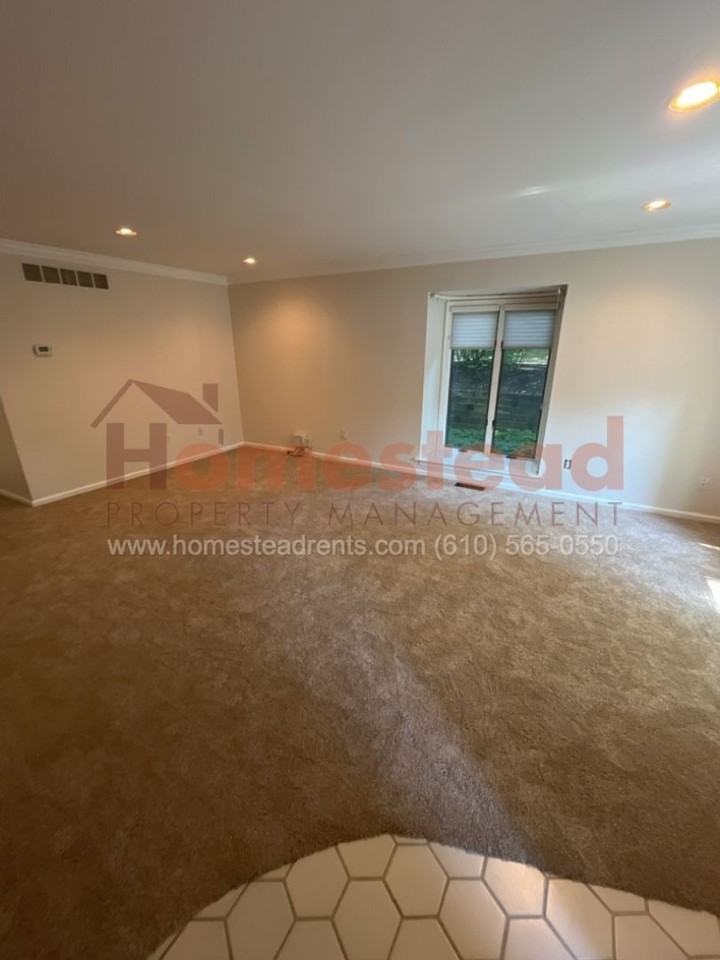 510 Williamson Circle - Photo 5 of 35