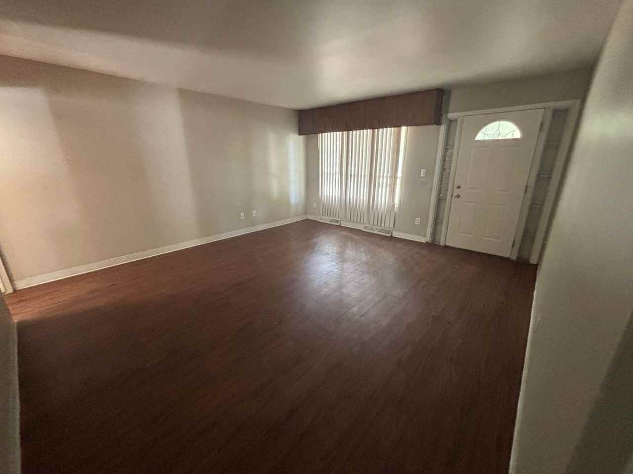 1854 Gregory Court - Photo 2 of 8