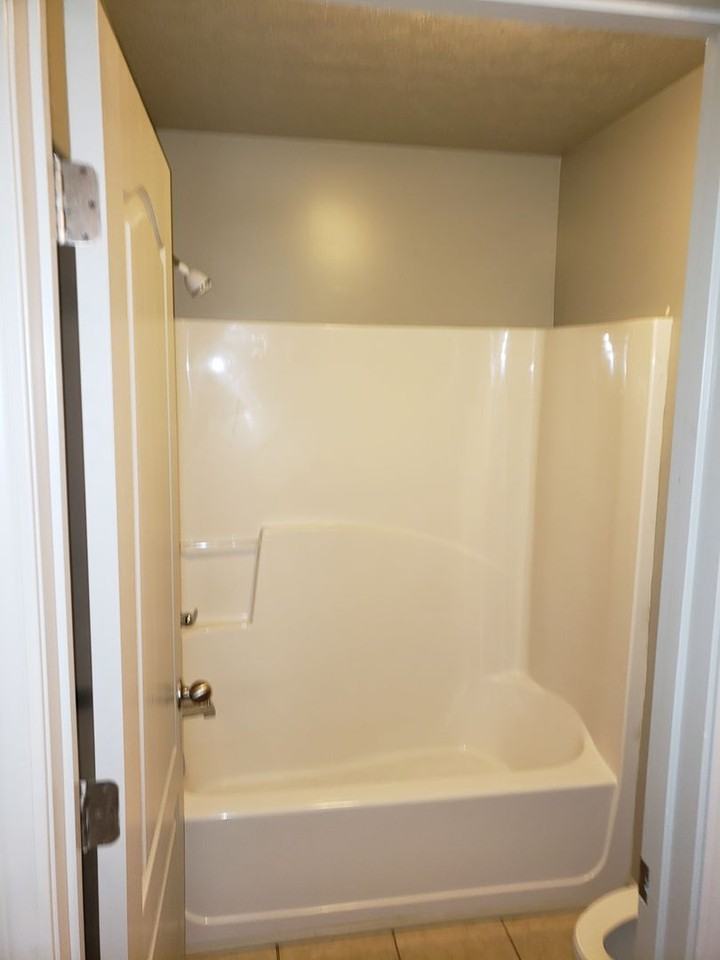 1535 New Hwy 52E - Photo 7 of 15