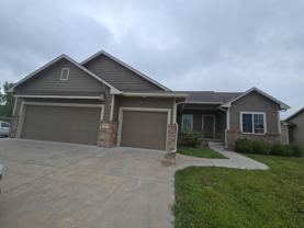 1215 S Horseback Cir - Photo 1 of 1