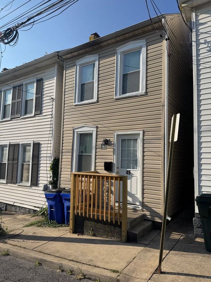 49 Randolph Ave - Photo 2 of 22