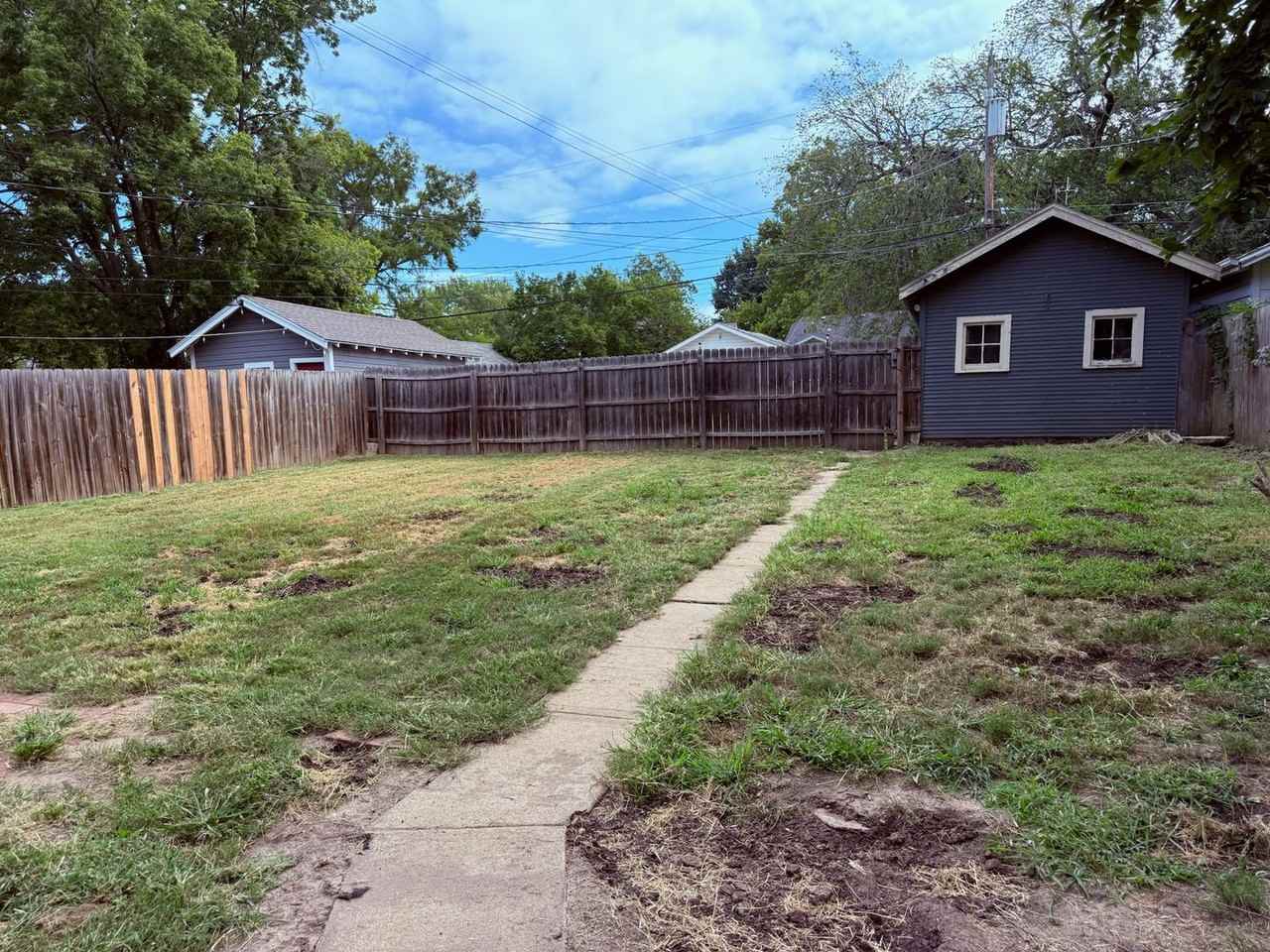 208 Sw Courtland Ave - Photo 3 of 22