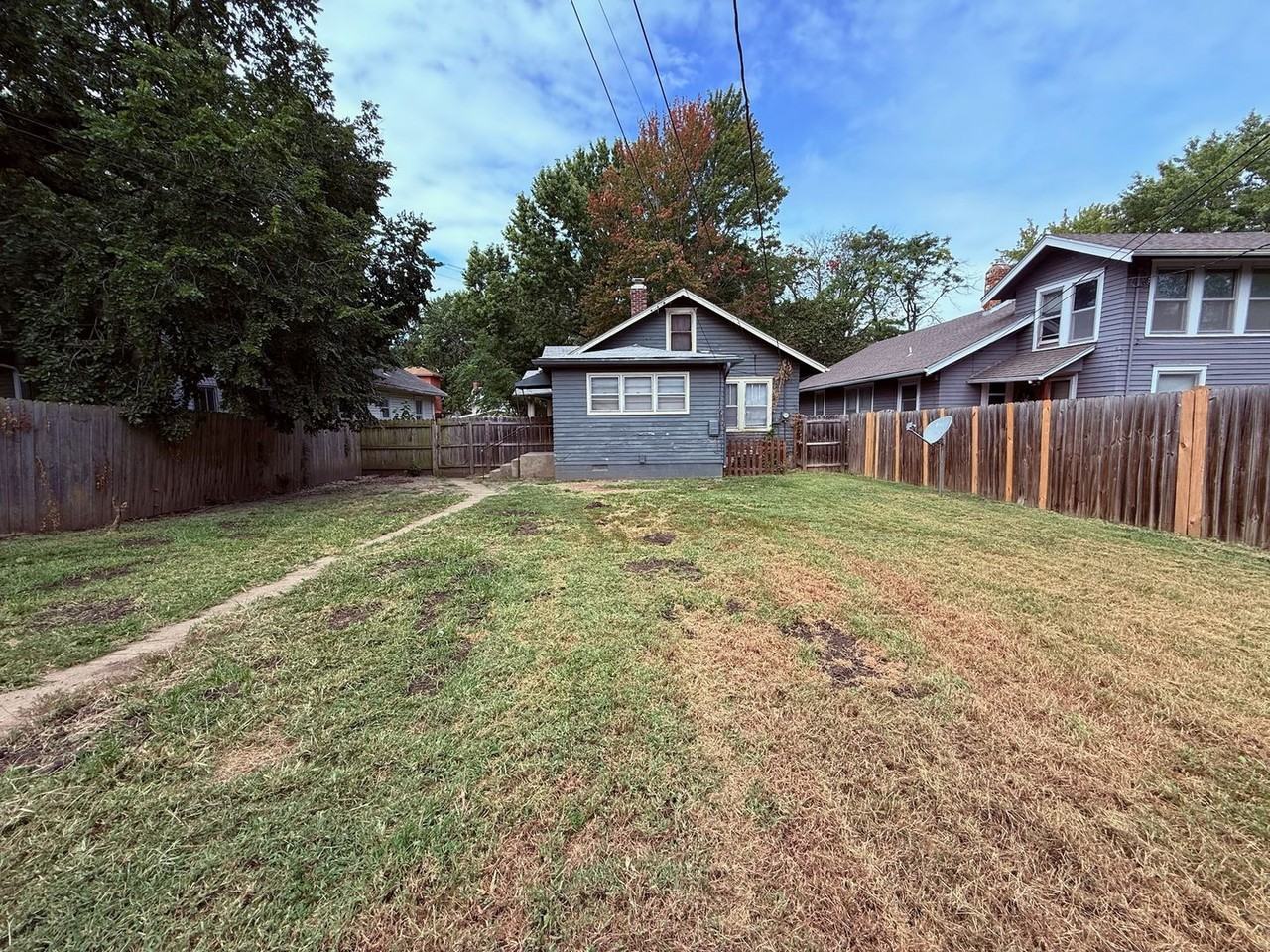 208 Sw Courtland Ave - Photo 4 of 22