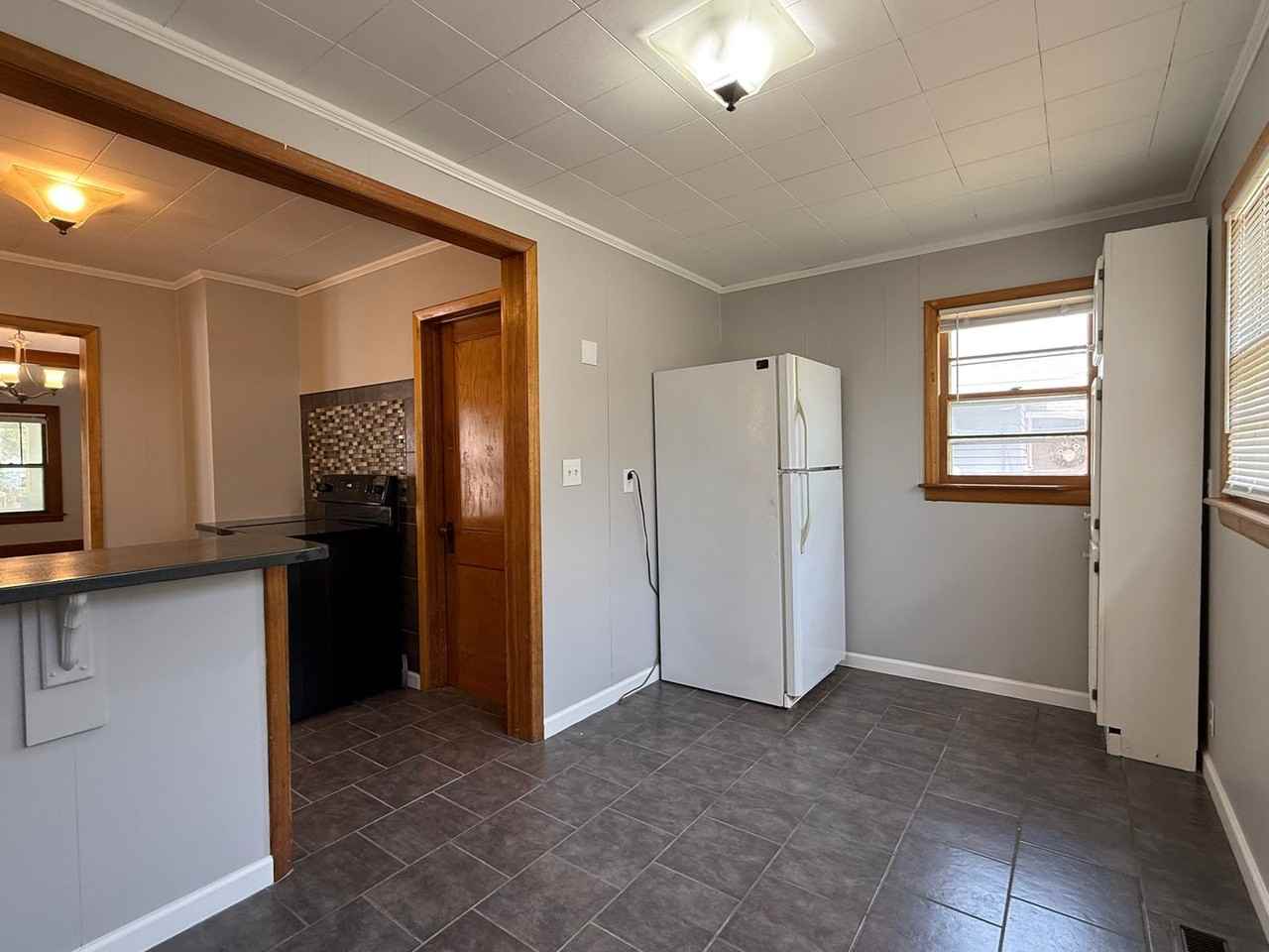 208 Sw Courtland Ave - Photo 7 of 22
