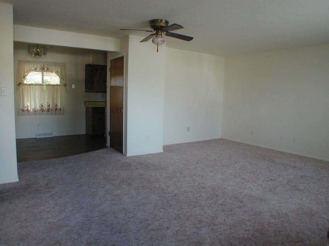 5000 Sunset Dr - Photo 2 of 15