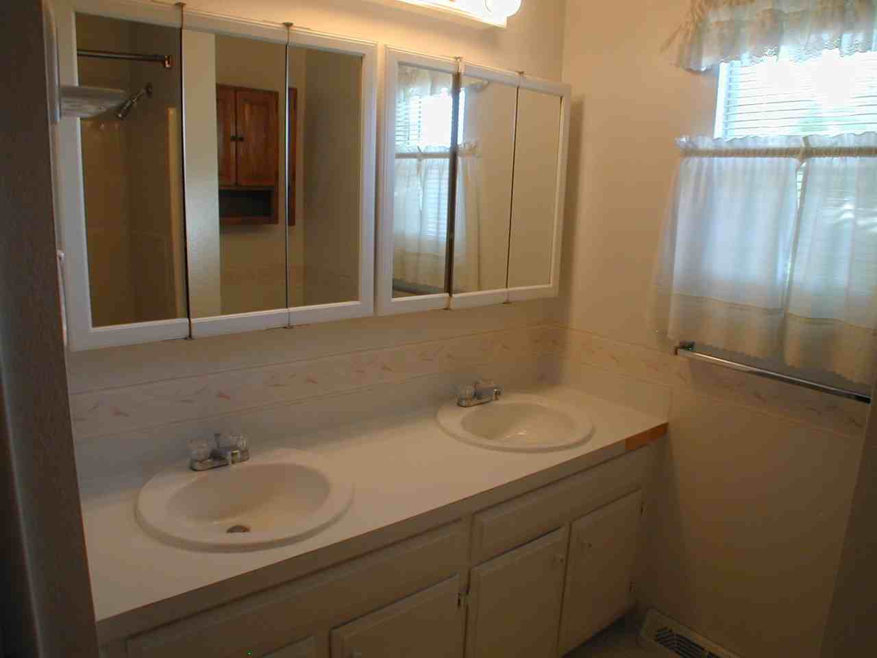 5000 Sunset Dr - Photo 7 of 15