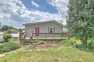 1016 Walnut Ave - Photo 1 of 1