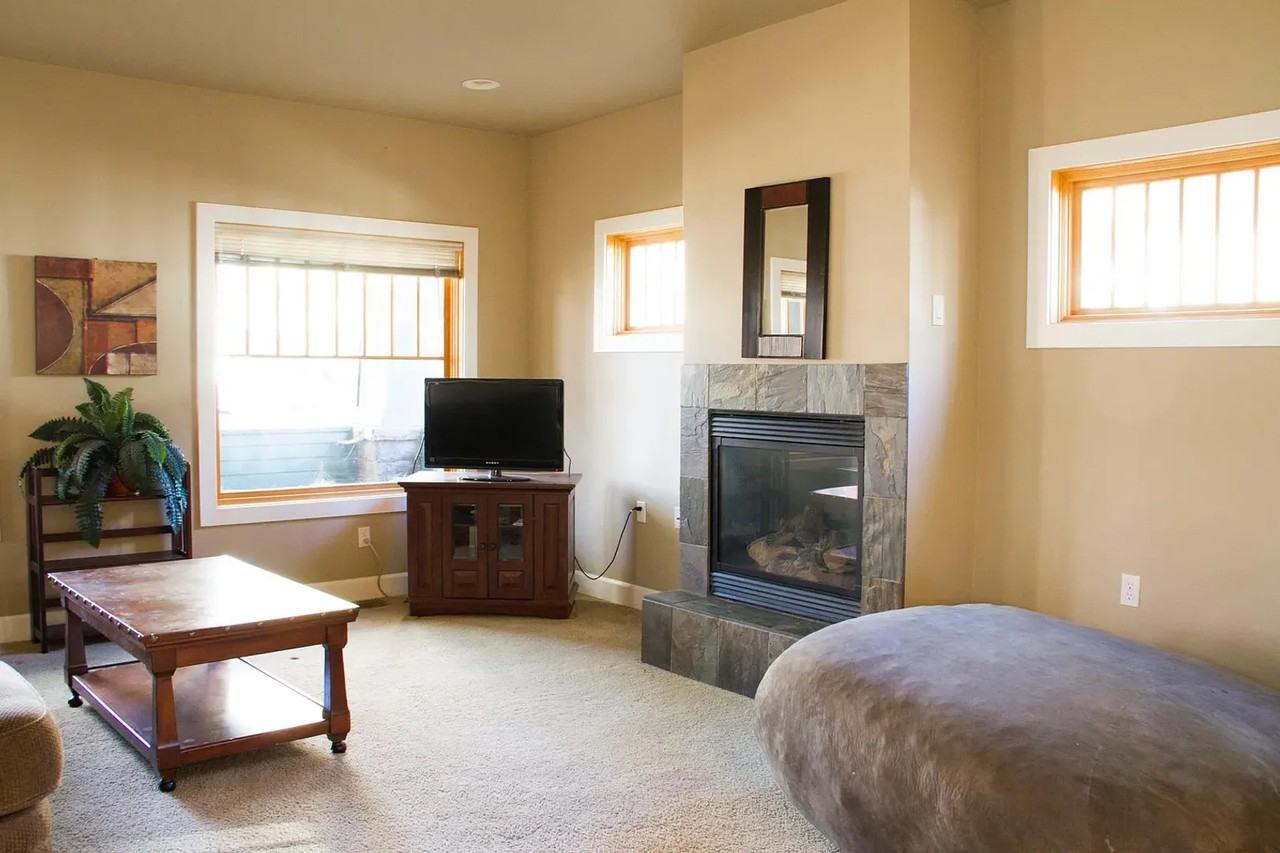 535 Nw Florida Ave - Photo 4 of 28