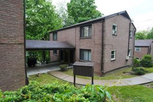 featured image of 3447 Evergreen Rd