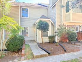 105 Stratford Dr Apt H #Apt H - Photo 1 of 1
