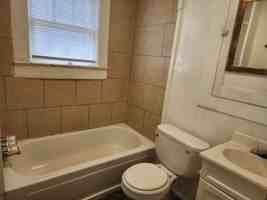 featured image of 809 S Avenue A