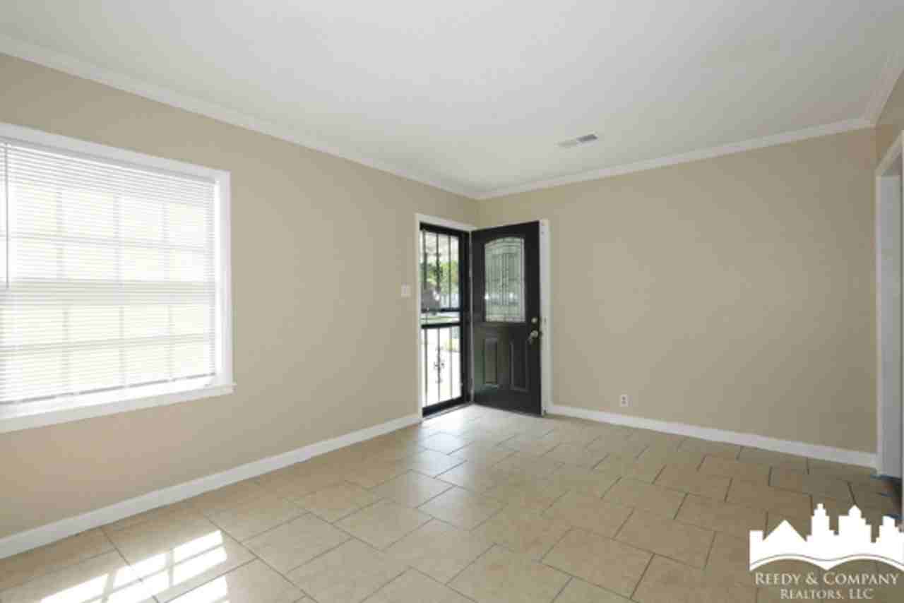 871 Freeman Street - Photo 7 of 16