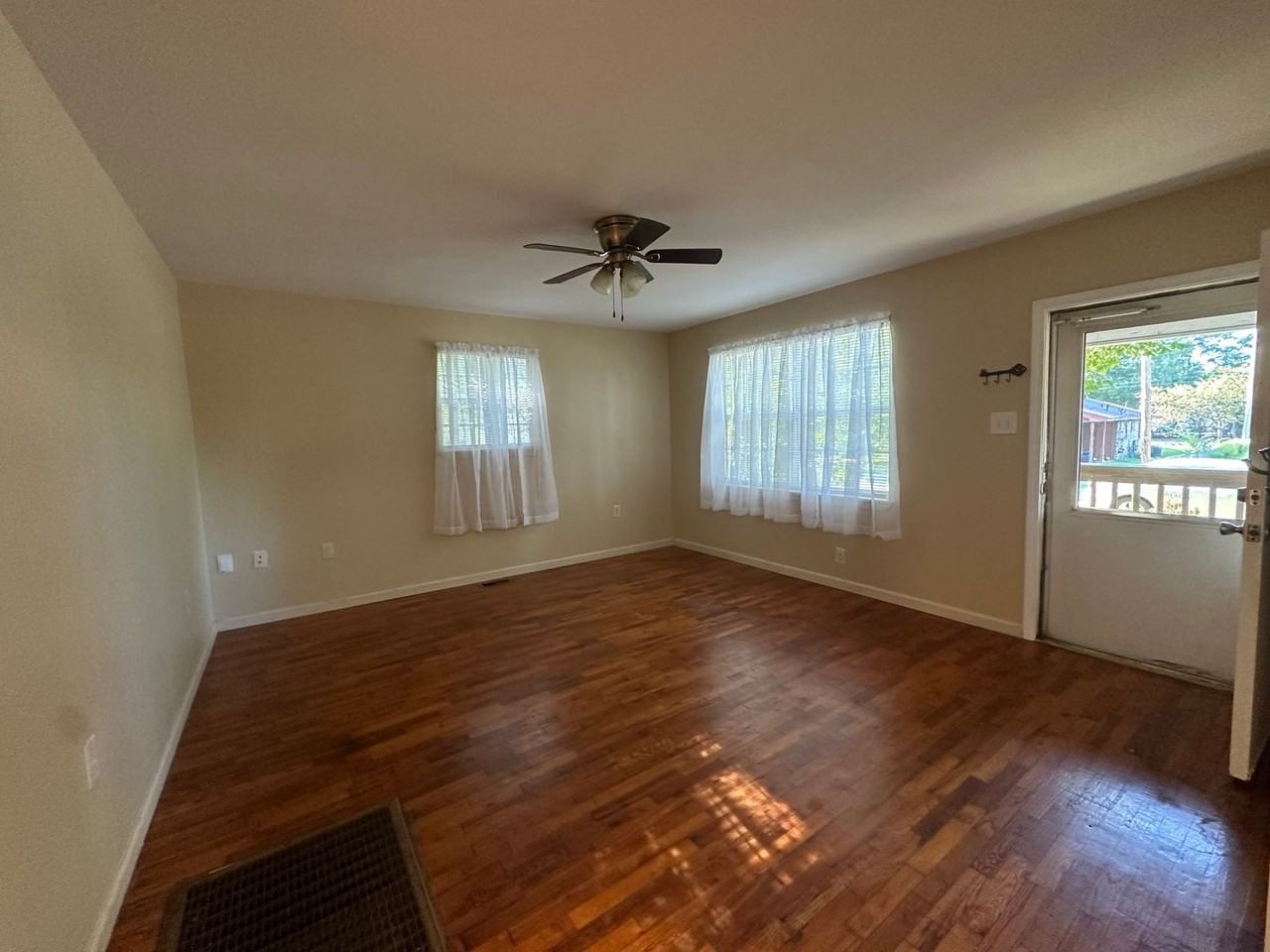 207 E H Pl - Photo 2 of 9