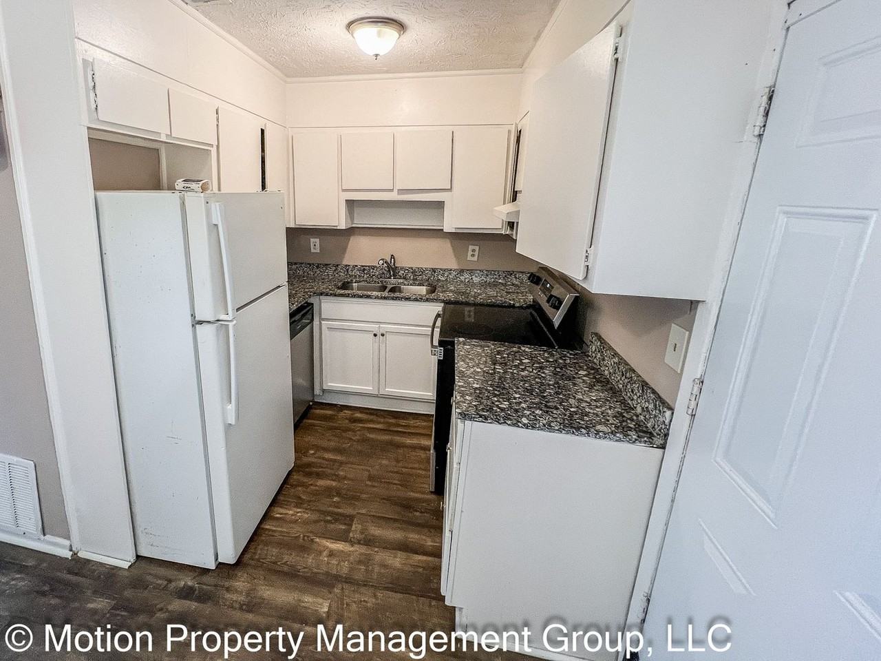 3600 Indian Creek Way - Photo 2 of 9