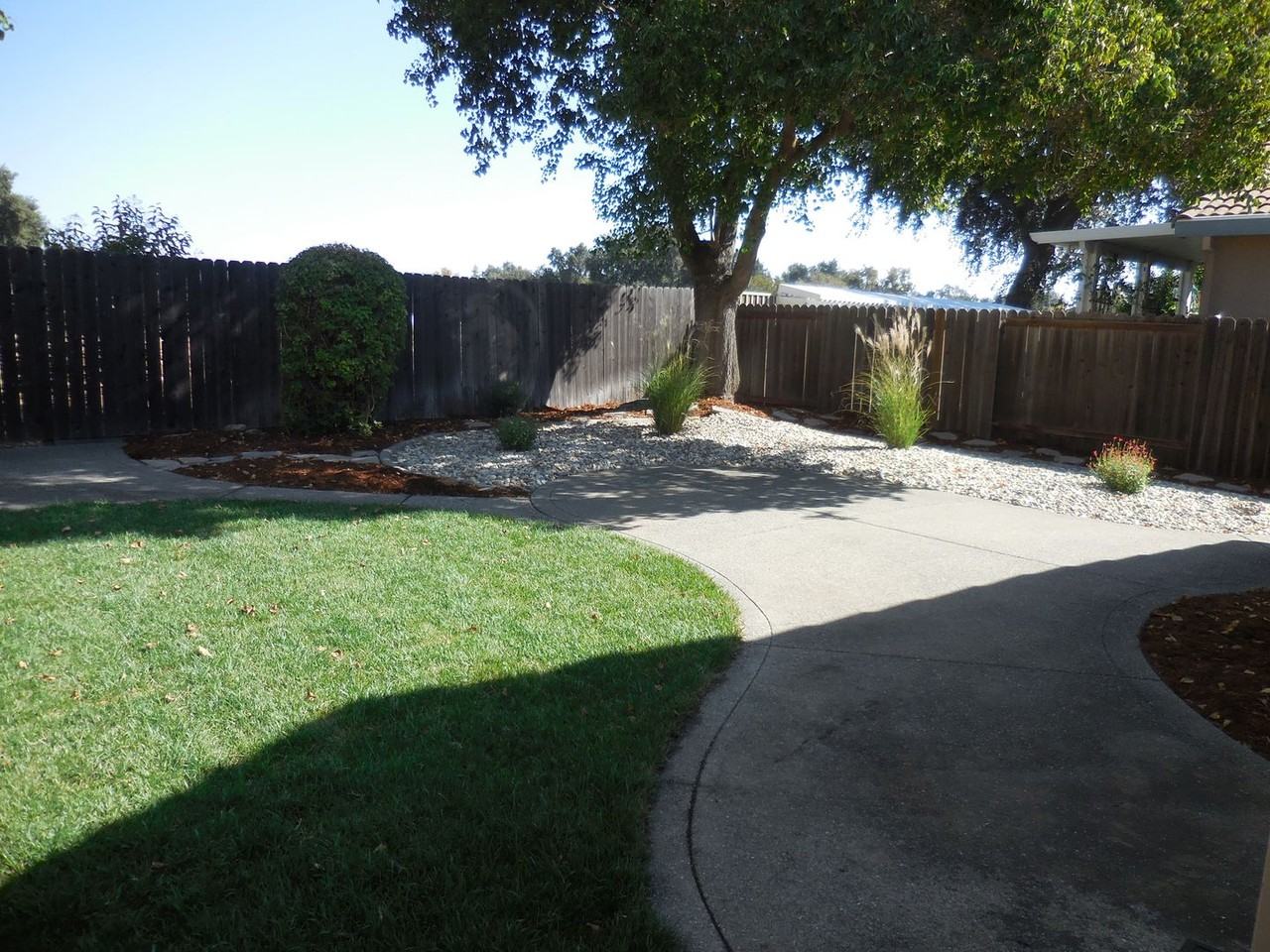 368 Quail Dr - Photo 2 of 18