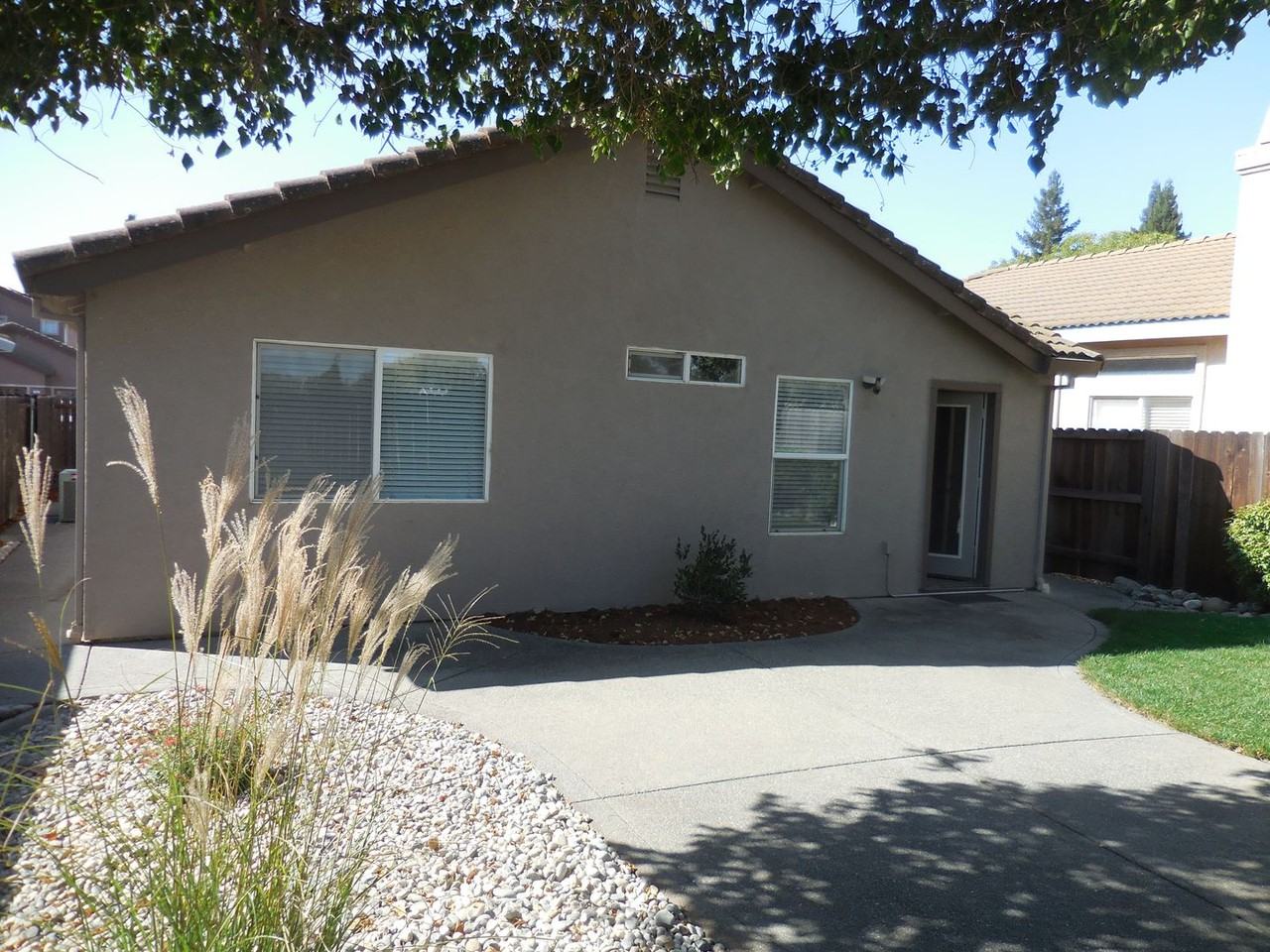 368 Quail Dr - Photo 3 of 18