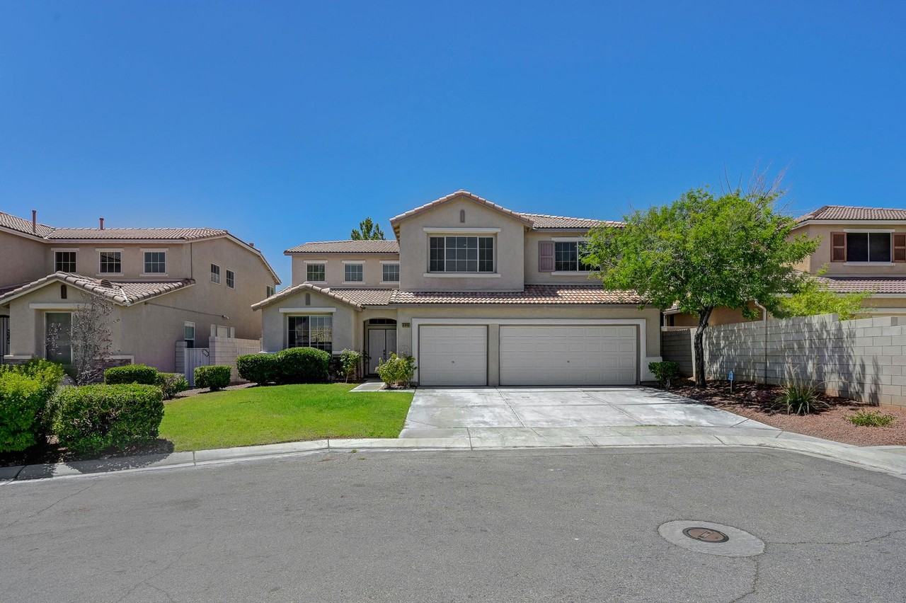 5349 Misty Acres Ct - Photo 2 of 50