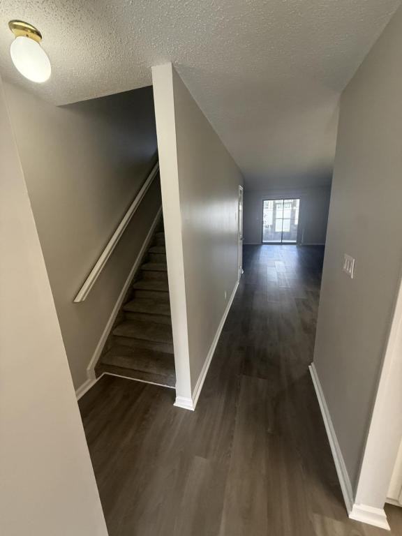 1851 Fairway Ridge Dr - Photo 3 of 31