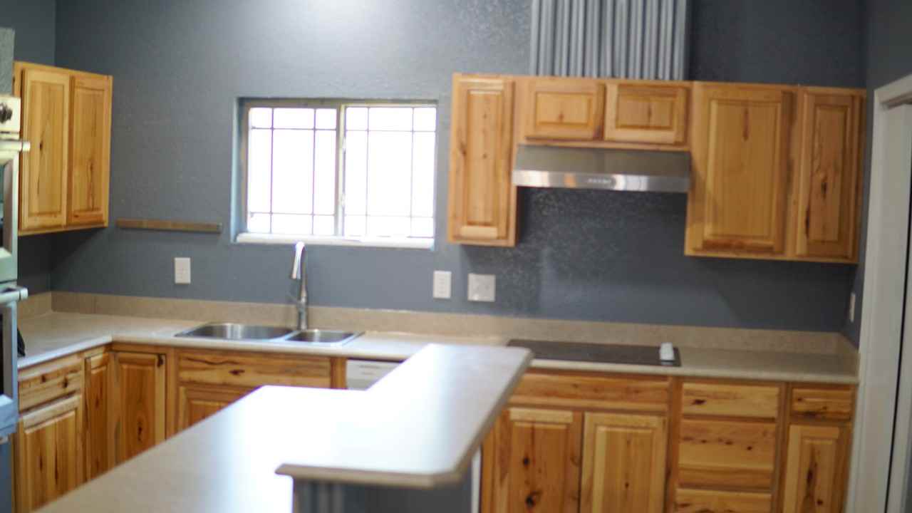 210 N Rowe St #B - Photo 6 of 15