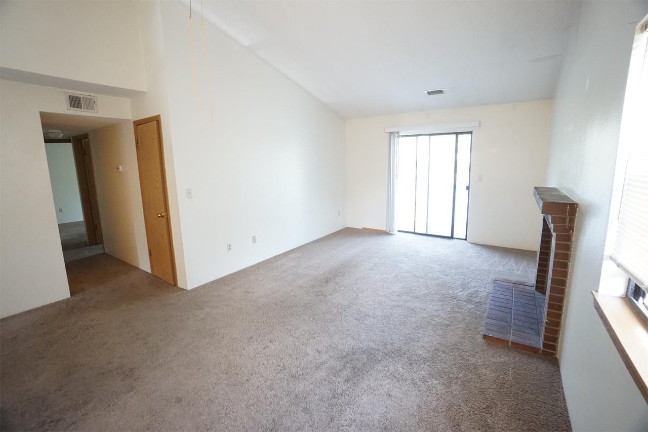 364 S Estes St #D - Photo 3 of 17