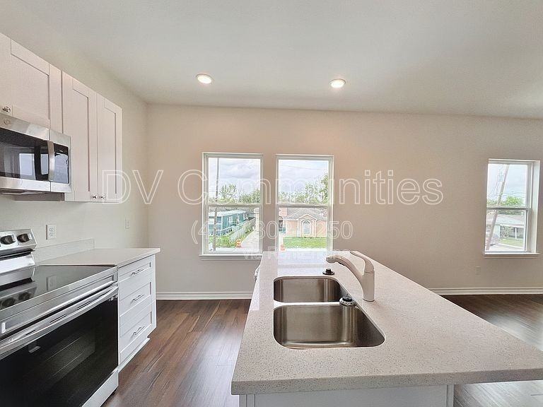 906 Boyd Ct #B - Photo 7 of 16