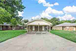 409 Rockcrest Dr #A - Photo 1 of 1