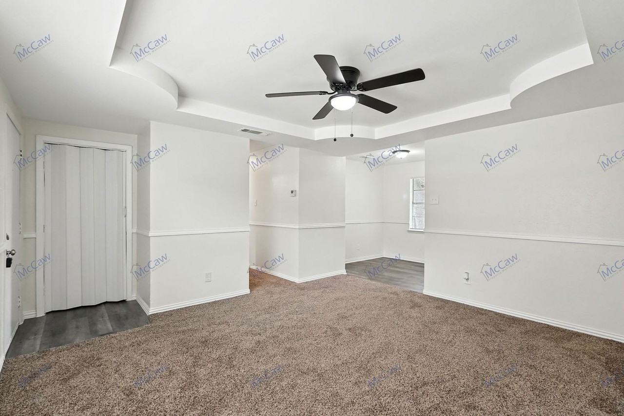 4425 Central Ln - Photo 7 of 25