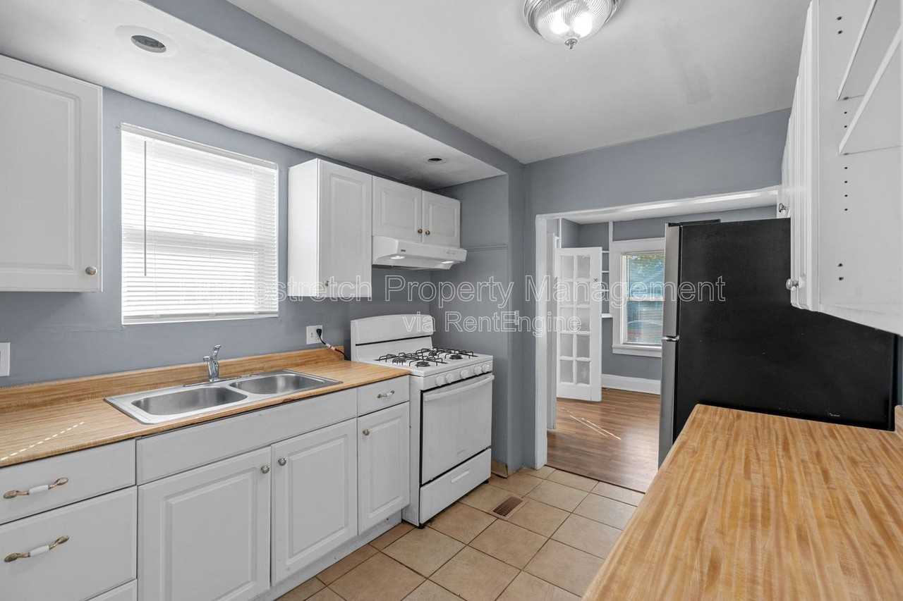 44 Blakemore Avenue - Photo 4 of 31