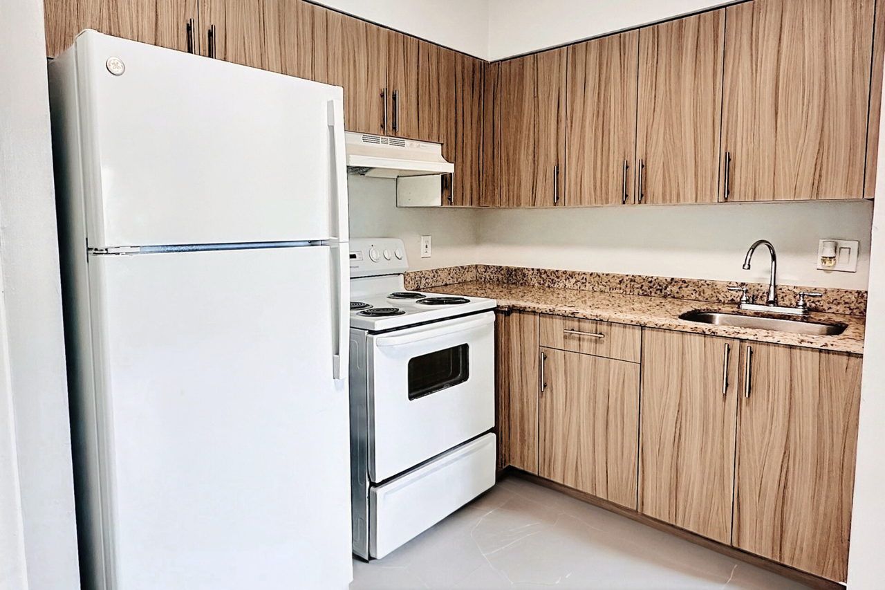 1007 W. Prospect Road - Photo 3 of 49
