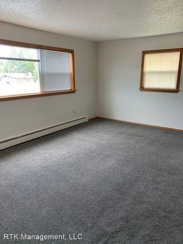 7673 E River Rd #1 - Photo 5 of 9