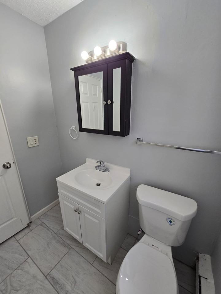 Move in by September 30, 2025 and get Half Off your first month’s rent! - Photo 6 of 14