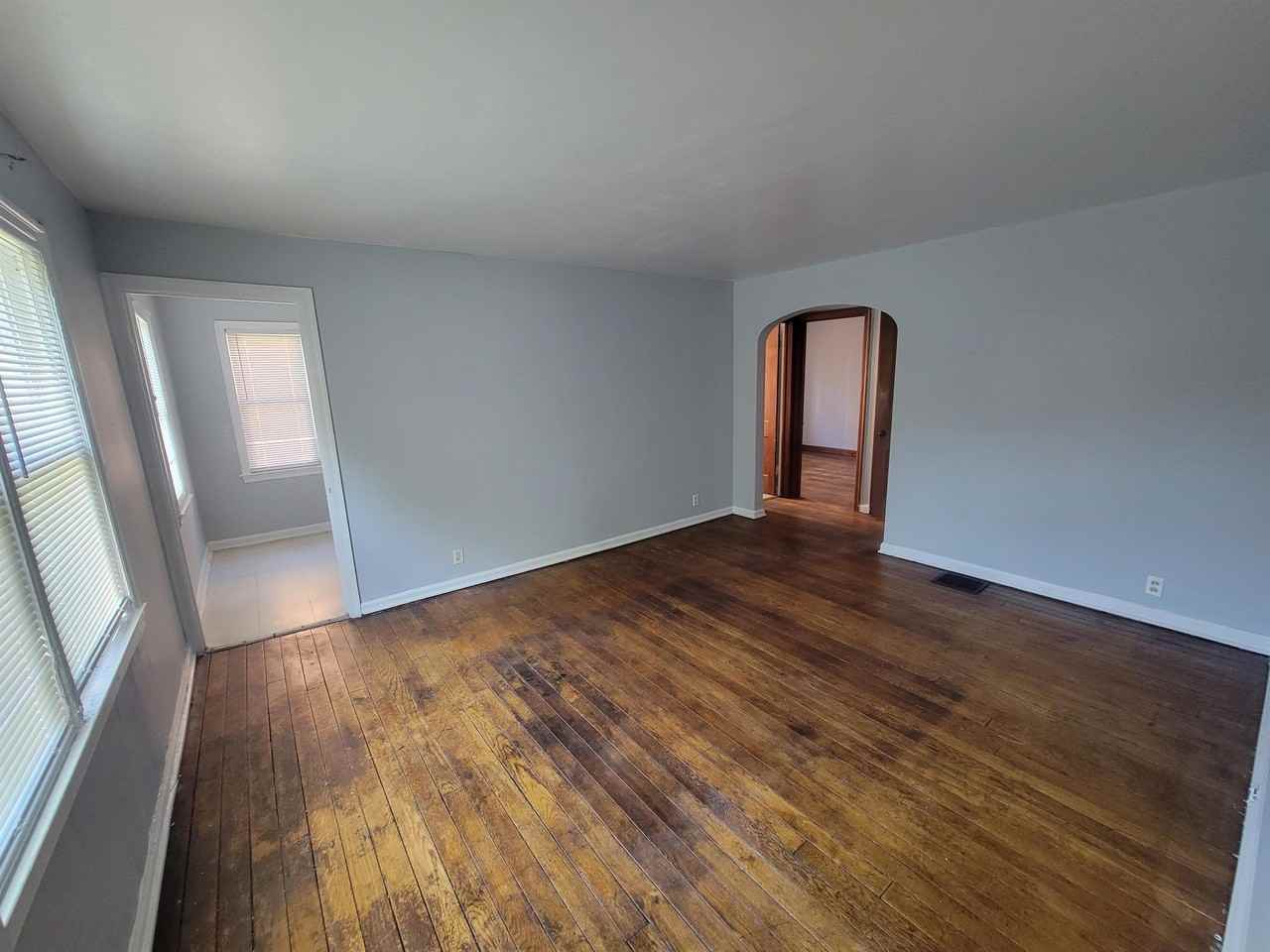 345 E Bruce Ave #1 - Photo 3 of 23