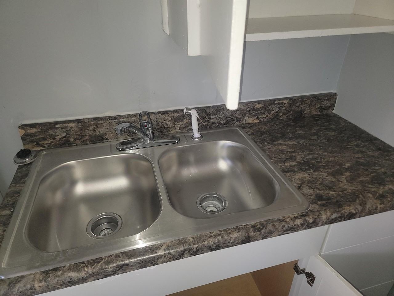 345 E Bruce Ave #1 - Photo 3 of 23