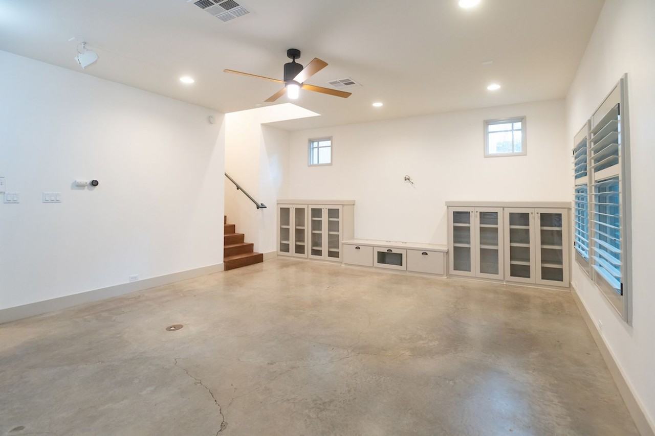 610 West Live Oak Street - Photo 3 of 28
