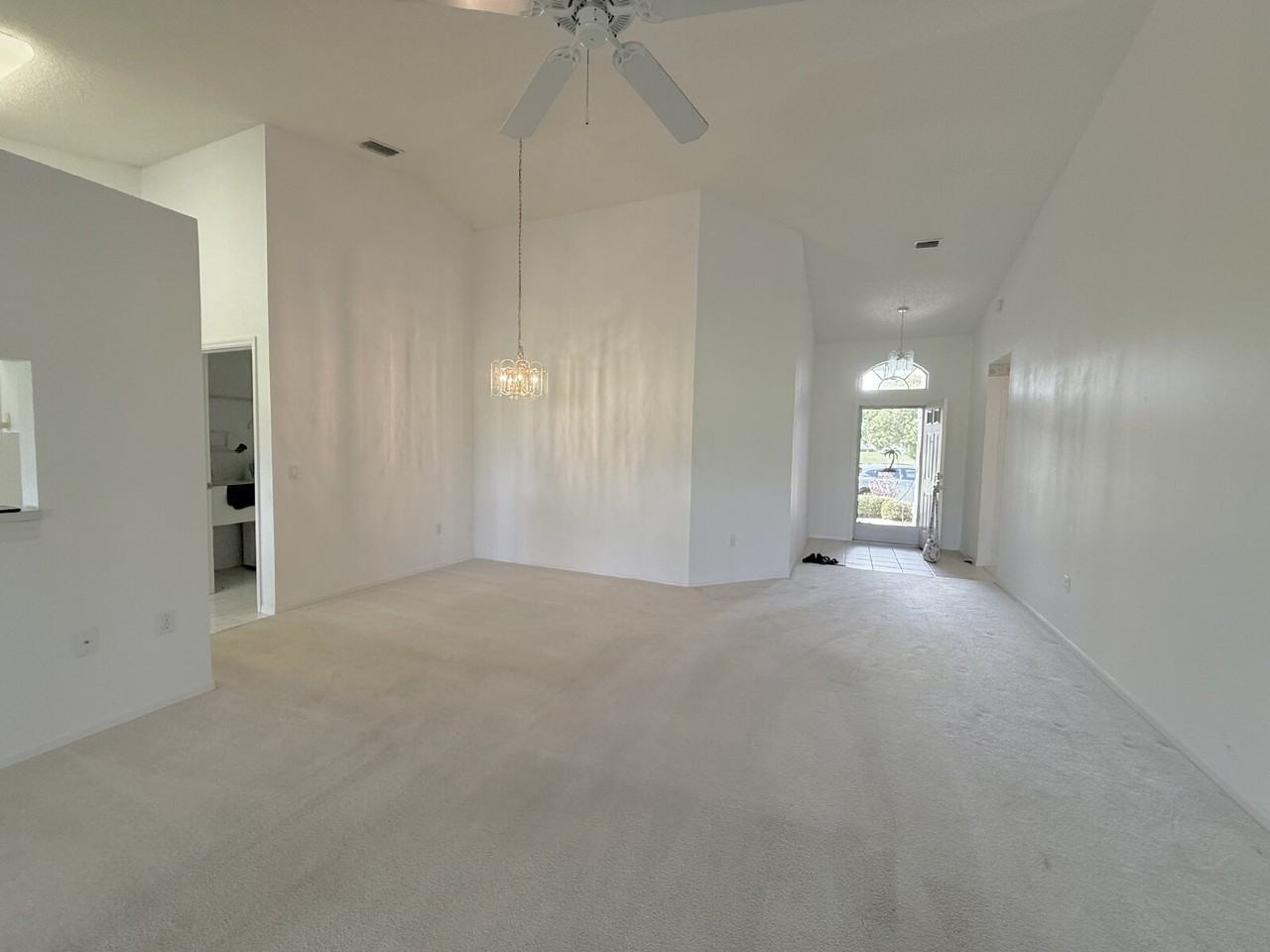 11125 Sun Tree Rd - Photo 2 of 21