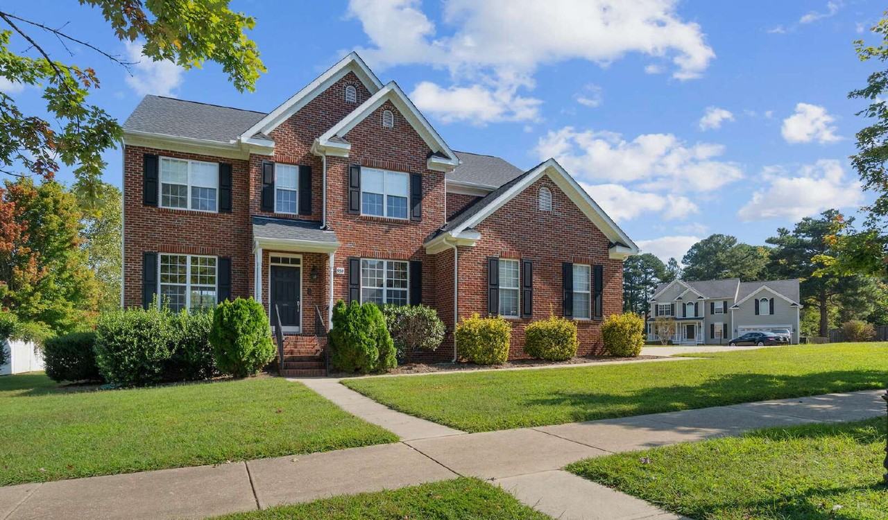 930 Pristine Ln - Photo 2 of 48