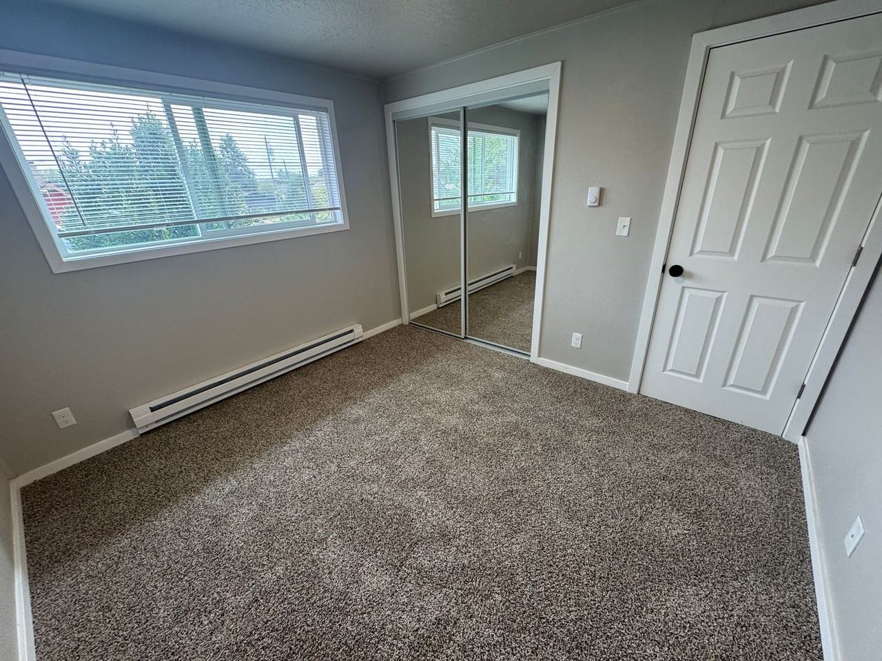 1716 Applegate St #3 - Photo 7 of 12