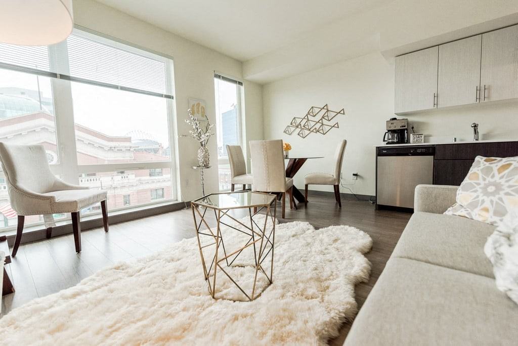 Icon Apartments - Photo 7 of 25