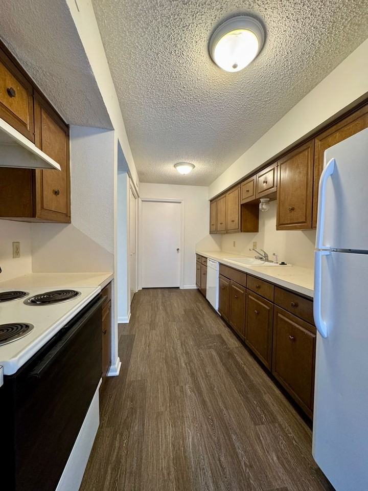 6705 Alford Dr - Photo 6 of 12