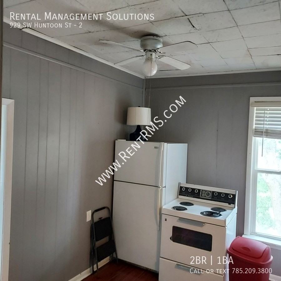 929 Southwest Huntoon Street #2 - Photo 6 of 23