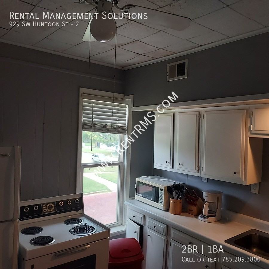 929 Southwest Huntoon Street #2 - Photo 7 of 23