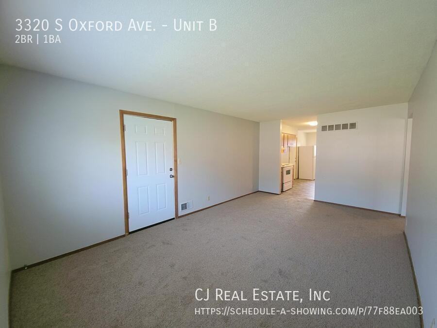 3320 South Oxford Avenue #B - Photo 3 of 10