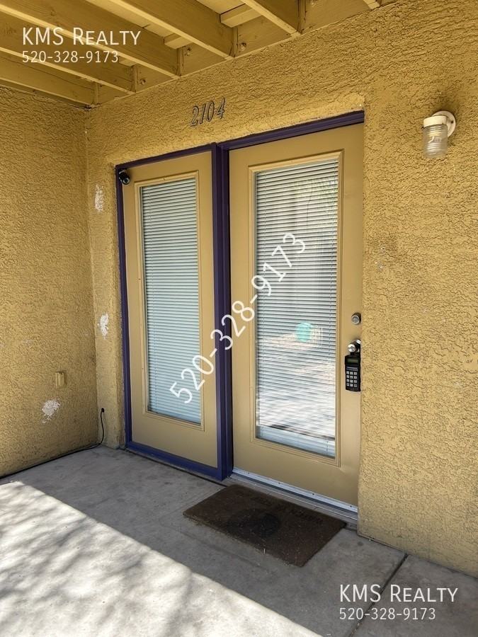 5126 E Bellevue St #2104