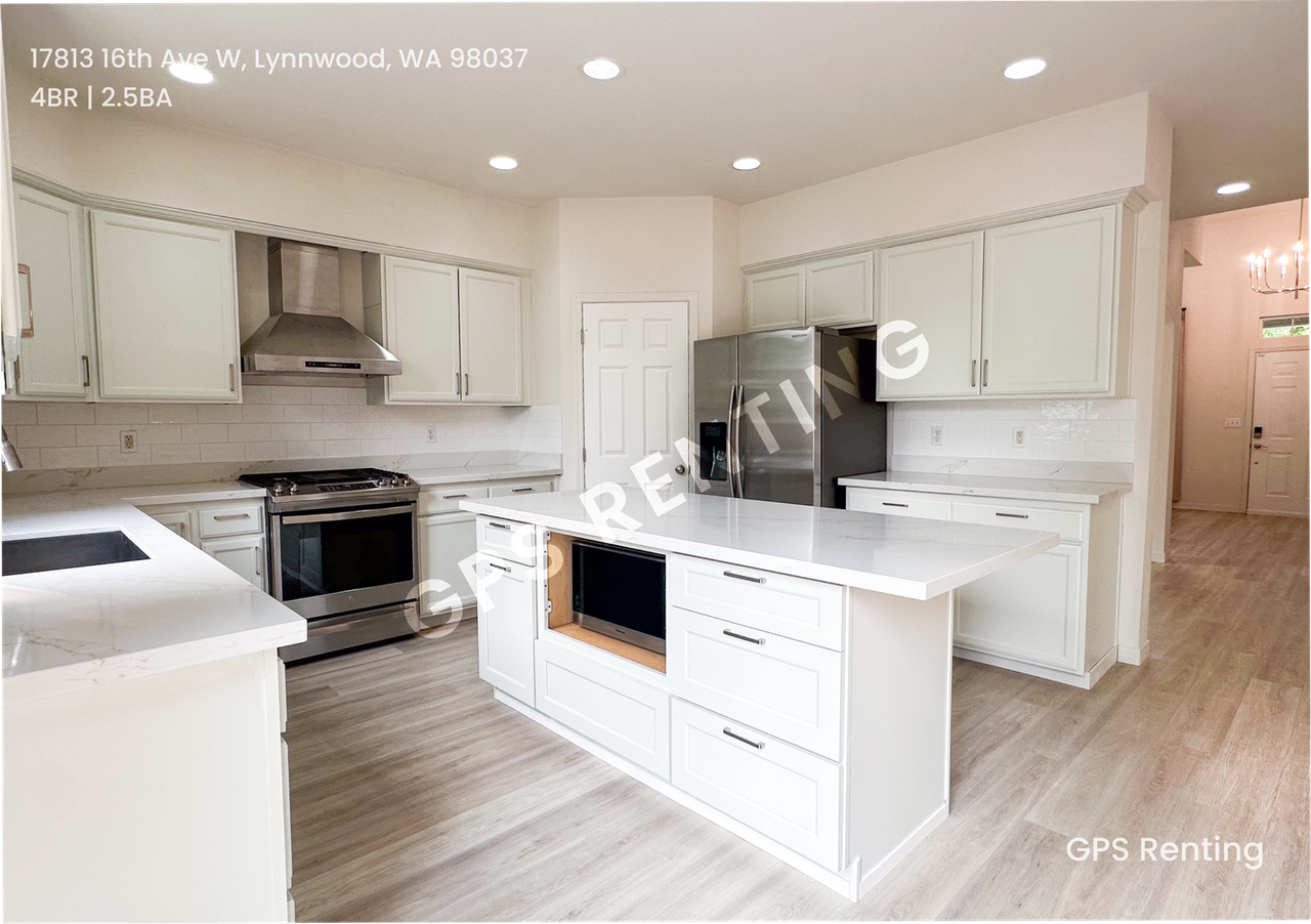 17813 16th Ave W - Photo 2 of 31