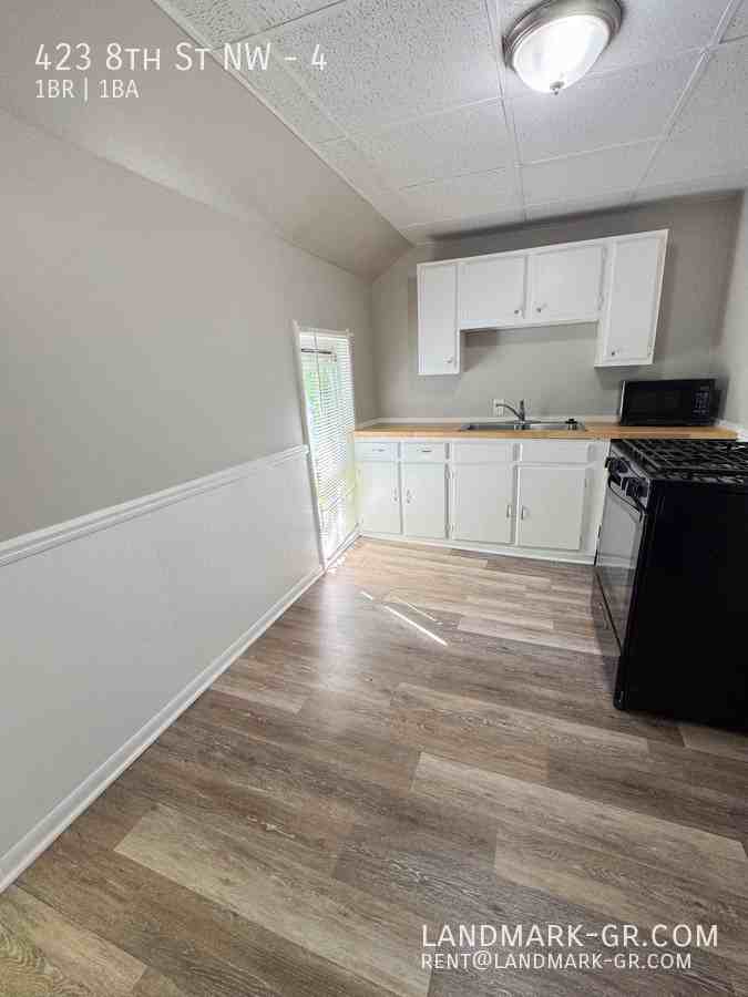 423 8th St Nw #4 - Photo 2 of 20