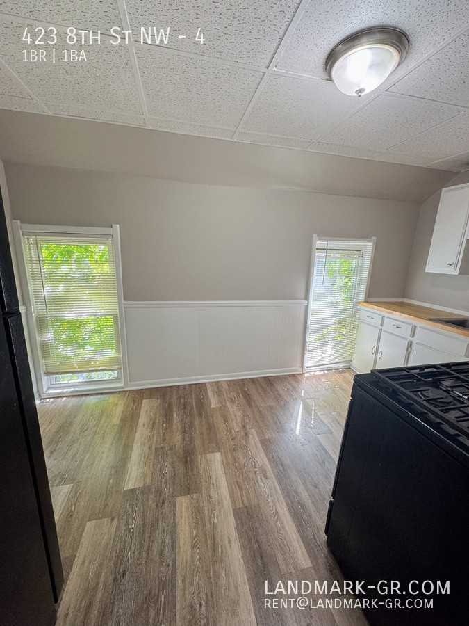 423 8th St Nw #4 - Photo 5 of 20