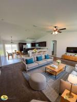 featured image of 76 Pine Radl