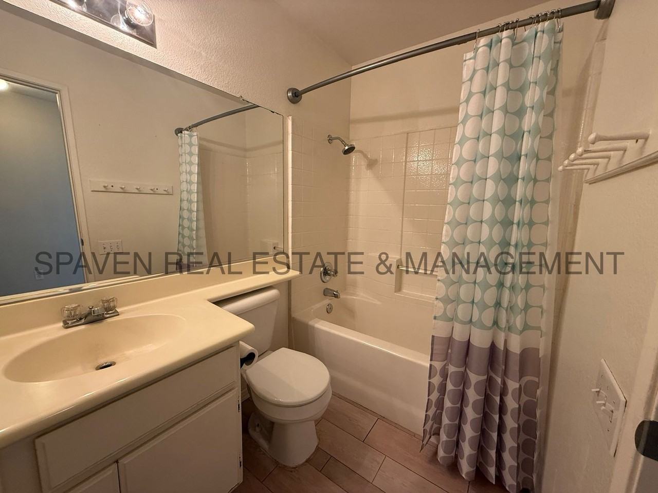 1368 Cherie Ct - Photo 7 of 14